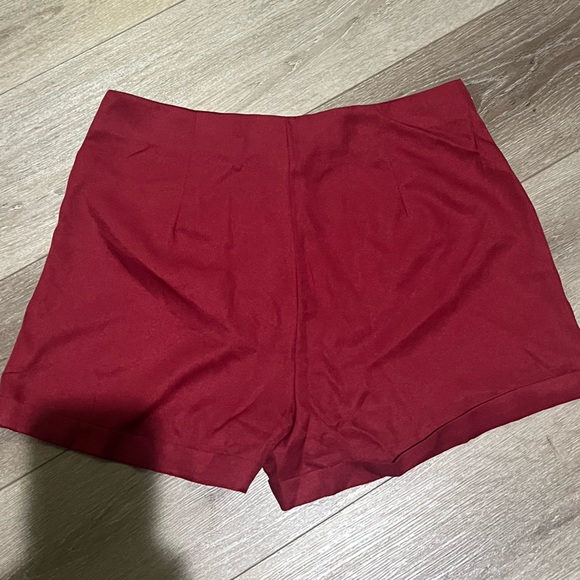 SHEIN Shorts - Picture 3 of 4